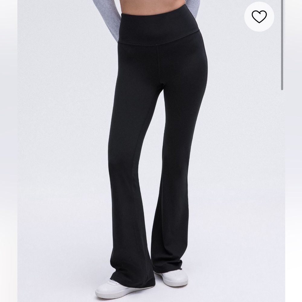 Lululemon Groove Super-High Rise Flared Pant